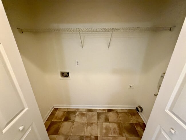 Building Photo - 2510 Marlin Dr