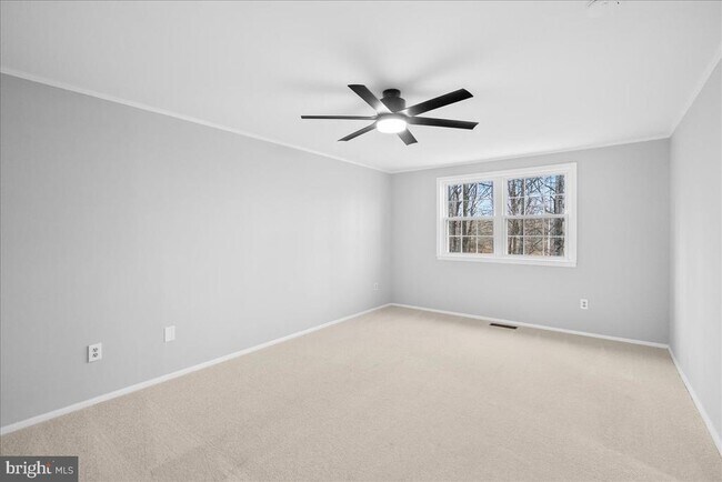 Building Photo - 8300 White Star Ct