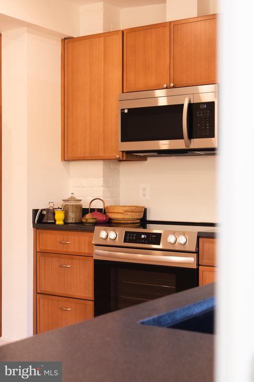 Building Photo - 164 Wesmond Dr