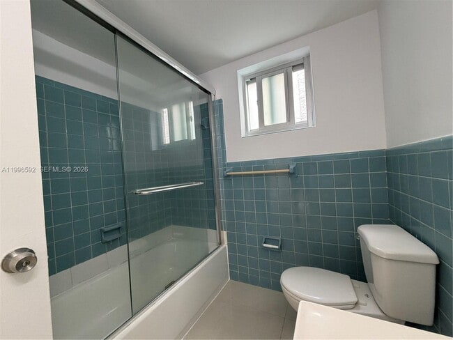 Building Photo - 1460 SW 4th St