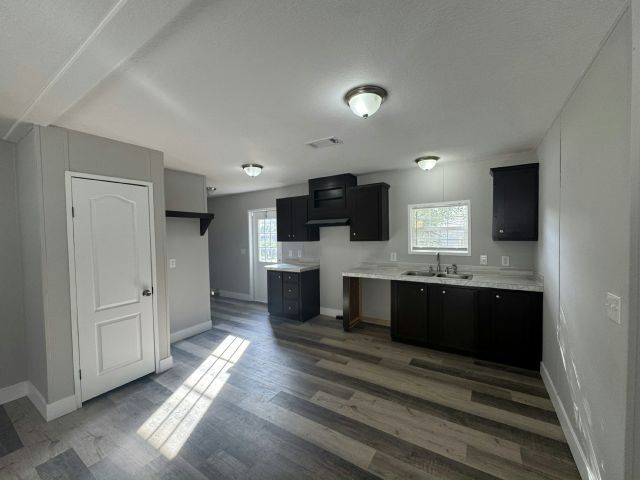 Building Photo - 2691 Vindale St