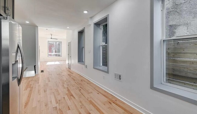 Building Photo - Temple Student Housing Single Family