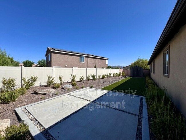 Building Photo - 24331 Ponderosa Ln