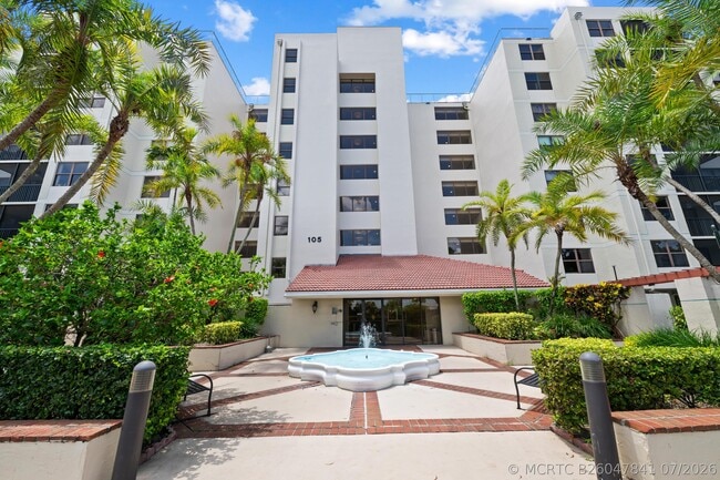 Building Photo - 105 Lake Emerald Dr