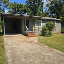 Building Photo - 1648 Pepper Dr