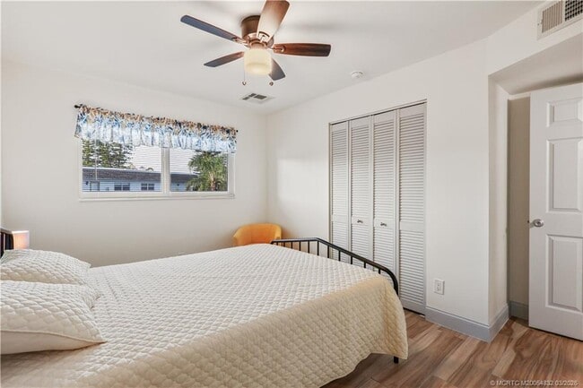 Building Photo - 2950 SE Ocean Blvd