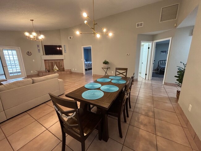 Building Photo - 44 Capistrano Dr