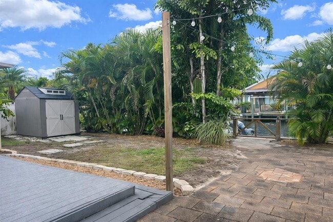 Building Photo - 47 Cypress Dr