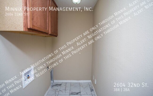 Building Photo - 2604 32nd St.