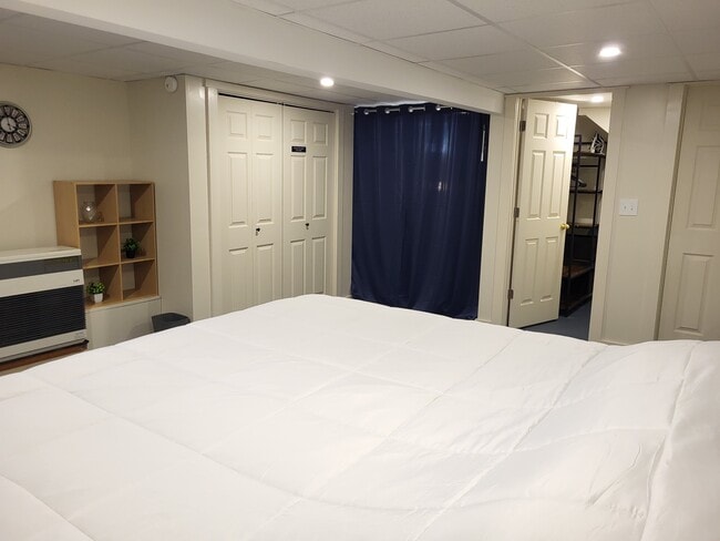 Building Photo - 30 Main St