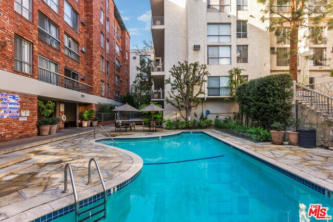 Building Photo - 1440 Veteran Ave