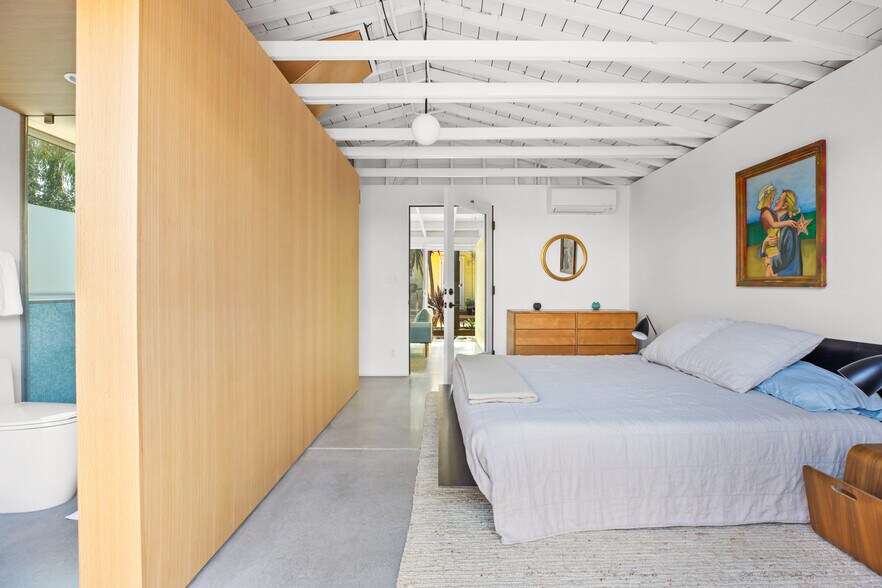 Bedroom - 925 Milwood Ave