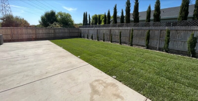 Building Photo - 2494 Valdes Dr