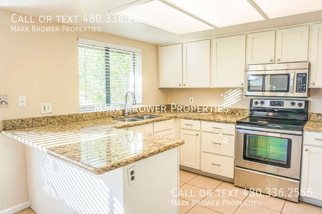 Building Photo - 909 W Bell De Mar Dr