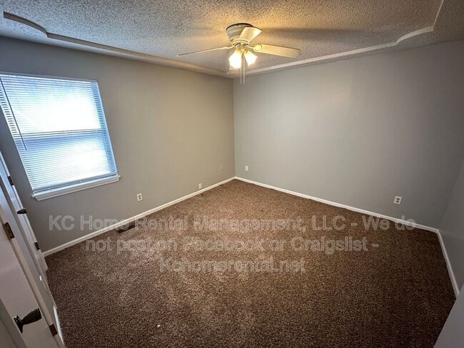 Building Photo - 35 Cherry St