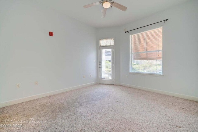 Building Photo - "Spacious 2-Bed Condo with 2.5 Baths on Fr...