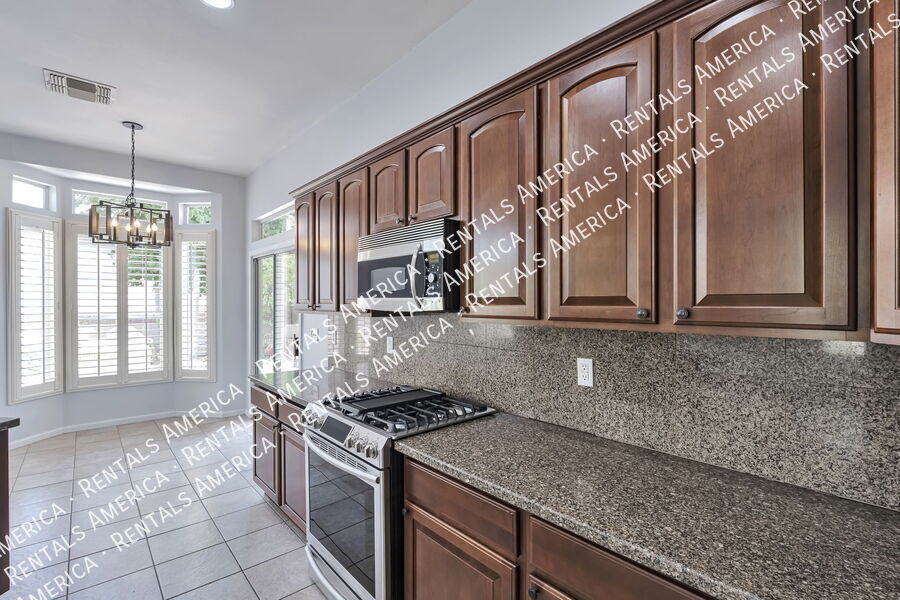 Building Photo - 13548 N Buckhorn Cholla Dr