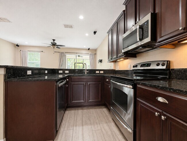 Building Photo - 5415 Via Appia Way