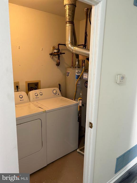 Building Photo - 388 Aldeberan Dr