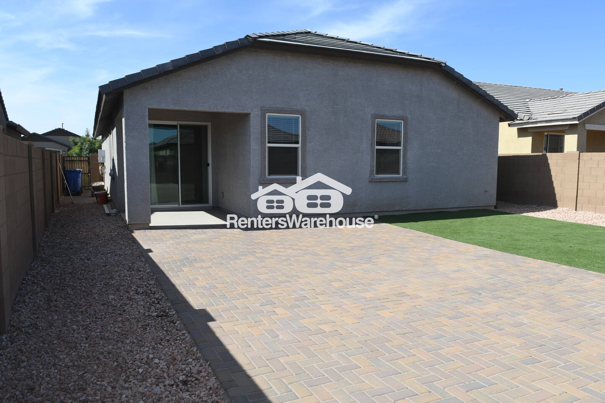 Building Photo - 9449 W Montecito Ave