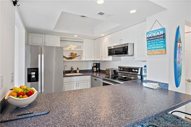 Building Photo - 245 NE MacArthur Blvd