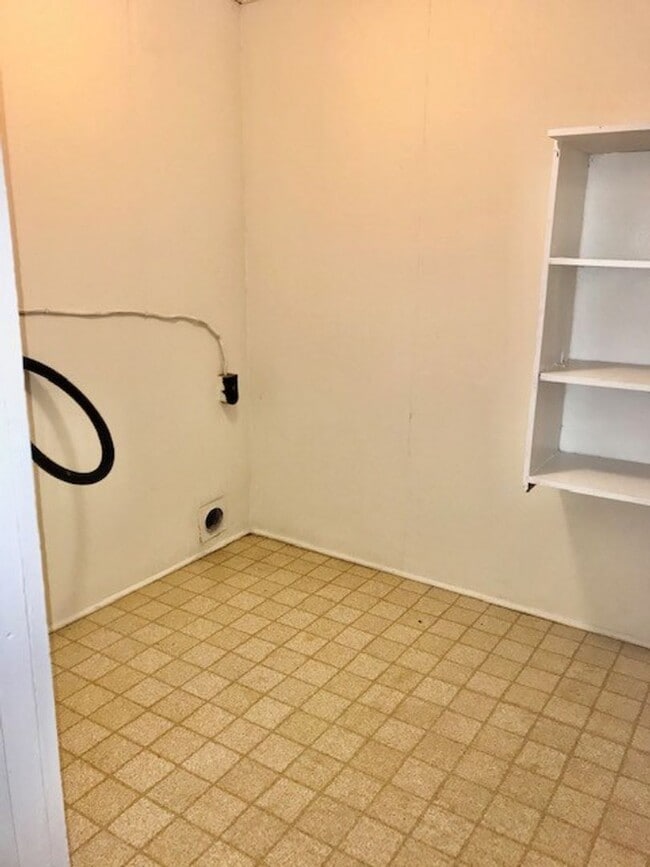 Building Photo - Great Experiences Are Just Around The Corner. Charming 2 bedroom Ranch Style Bungalow.