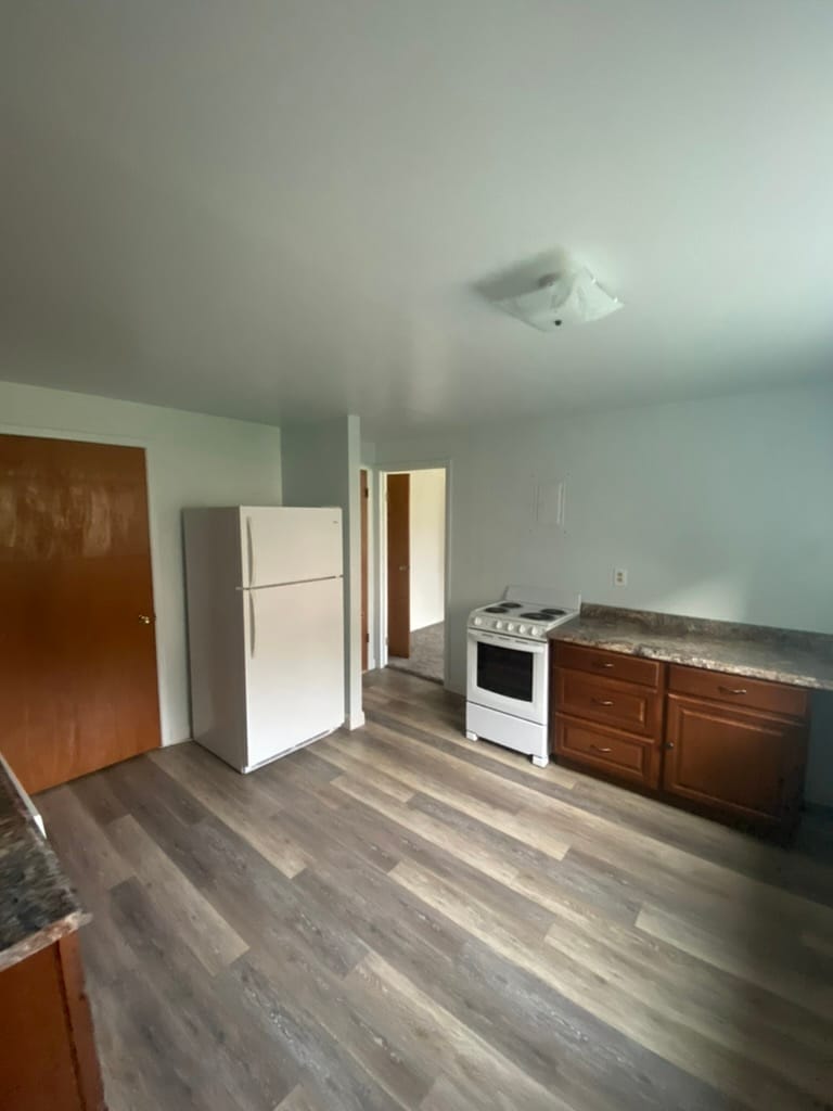 Building Photo - 520 N 11th Ave