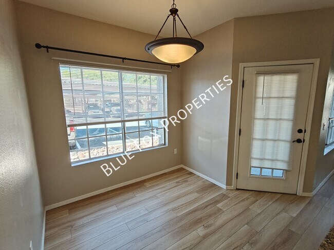 Building Photo - 1500 E Pusch Wilderness Dr