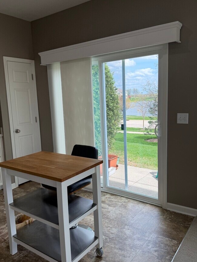 Building Photo - 10097 Cummings St