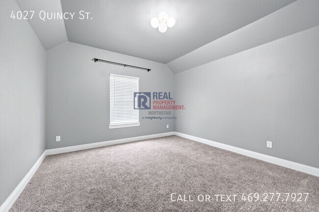 Building Photo - 4027 Quincy St