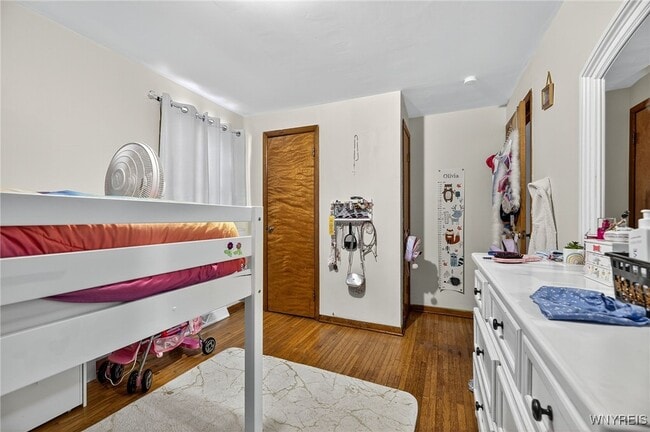 Building Photo - 116 Springville Ave