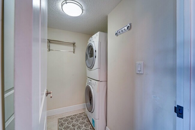 Building Photo - 2500 E Las Olas Blvd