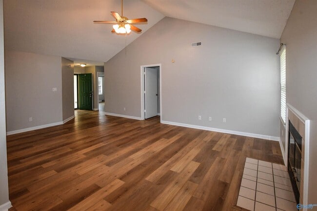 Building Photo - 108 Portal Ln