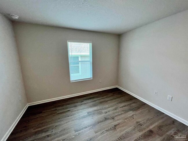 Building Photo - 4119 Whitetail Ln