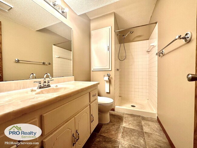Building Photo - 13350 Timber Crest Dr