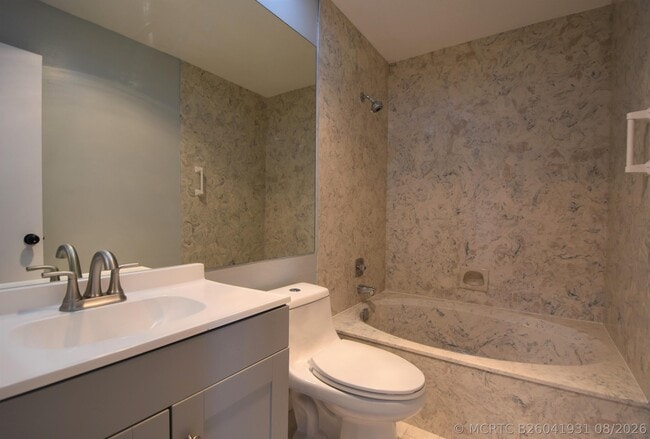 Building Photo - 5087 Oakhill Ln