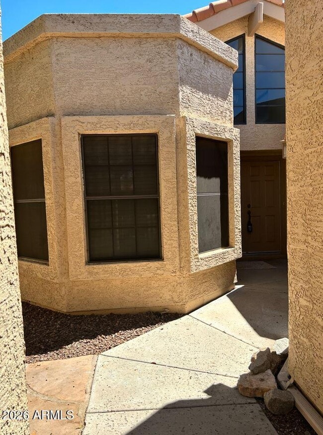 Building Photo - 2363 W Comstock Dr