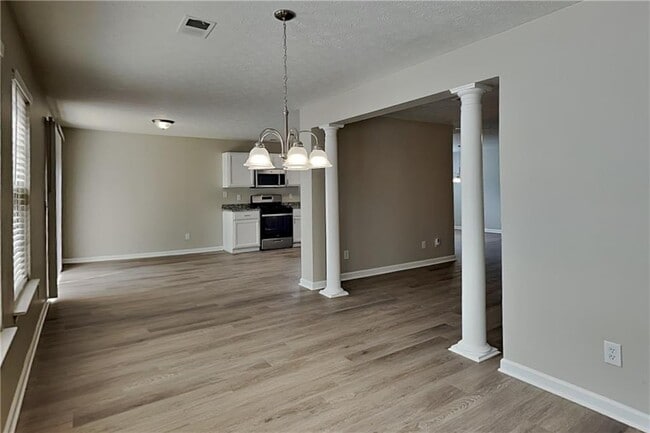 Building Photo - 41 Meadow Crest Way