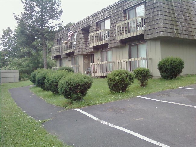Building Photo - 1014 Route 23A