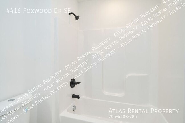 Building Photo - 4416 Foxwood Dr SE