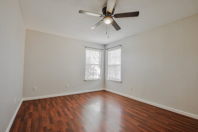 Building Photo - Wonderful 3/2/2 in North Lubbock!