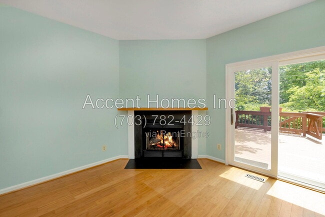 Building Photo - 5818 Wescott Hills Way