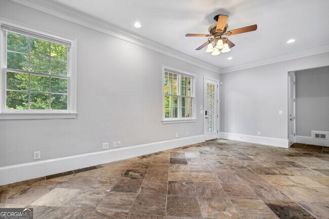 Building Photo - 11140 W Rd