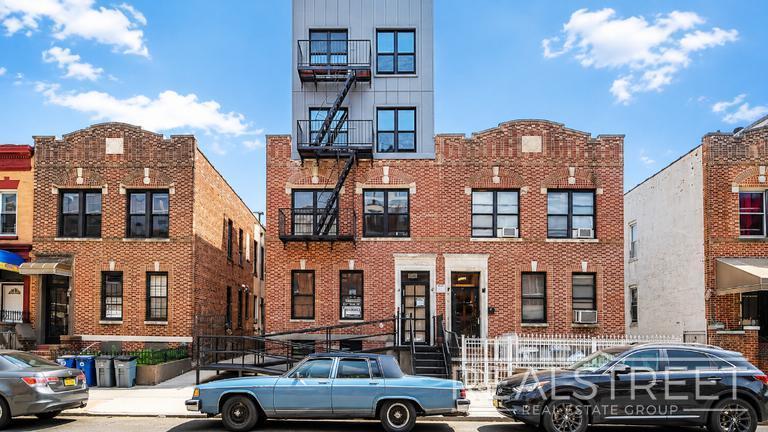 Building Photo - MODERN 1 BED IN CROWN HEIGHTS!