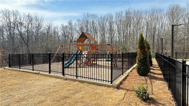 Building Photo - 128 Cedar Ln