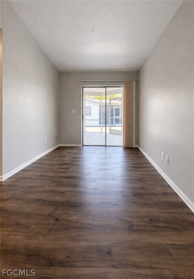 Building Photo - 1107 SE 46th Ln