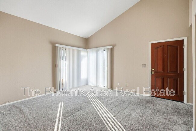 Building Photo - 1351 N Pleasant Dr