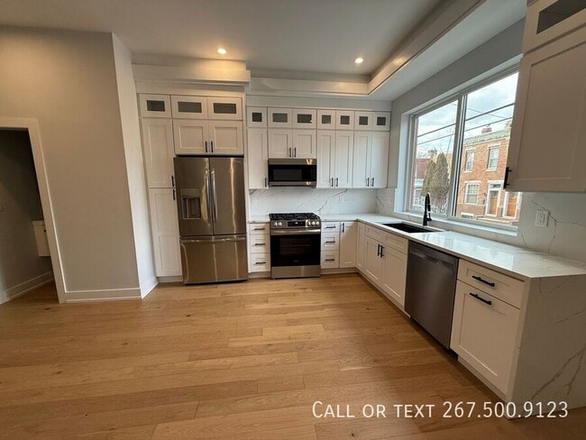 Building Photo - 3005 Gaul St