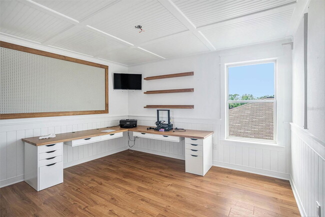 Building Photo - 1655 Blue Rose Dr