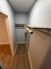 Building Photo - 14238 Juliedale Dr